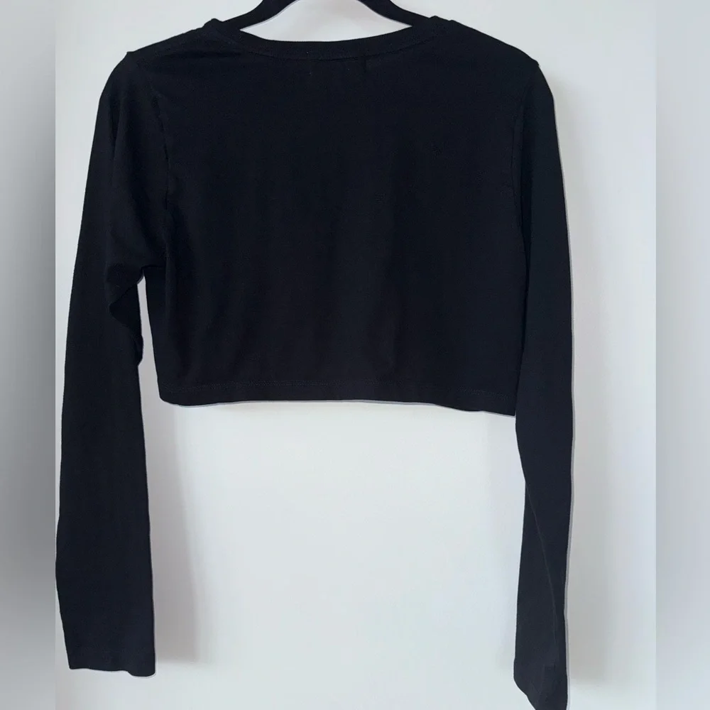 Talentless Black Crop T-Shirt with Crew Neck